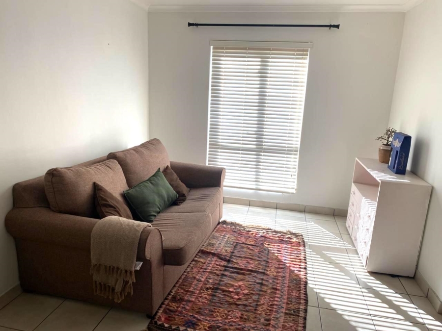 To Let 2 Bedroom Property for Rent in Burgundy Estate Western Cape